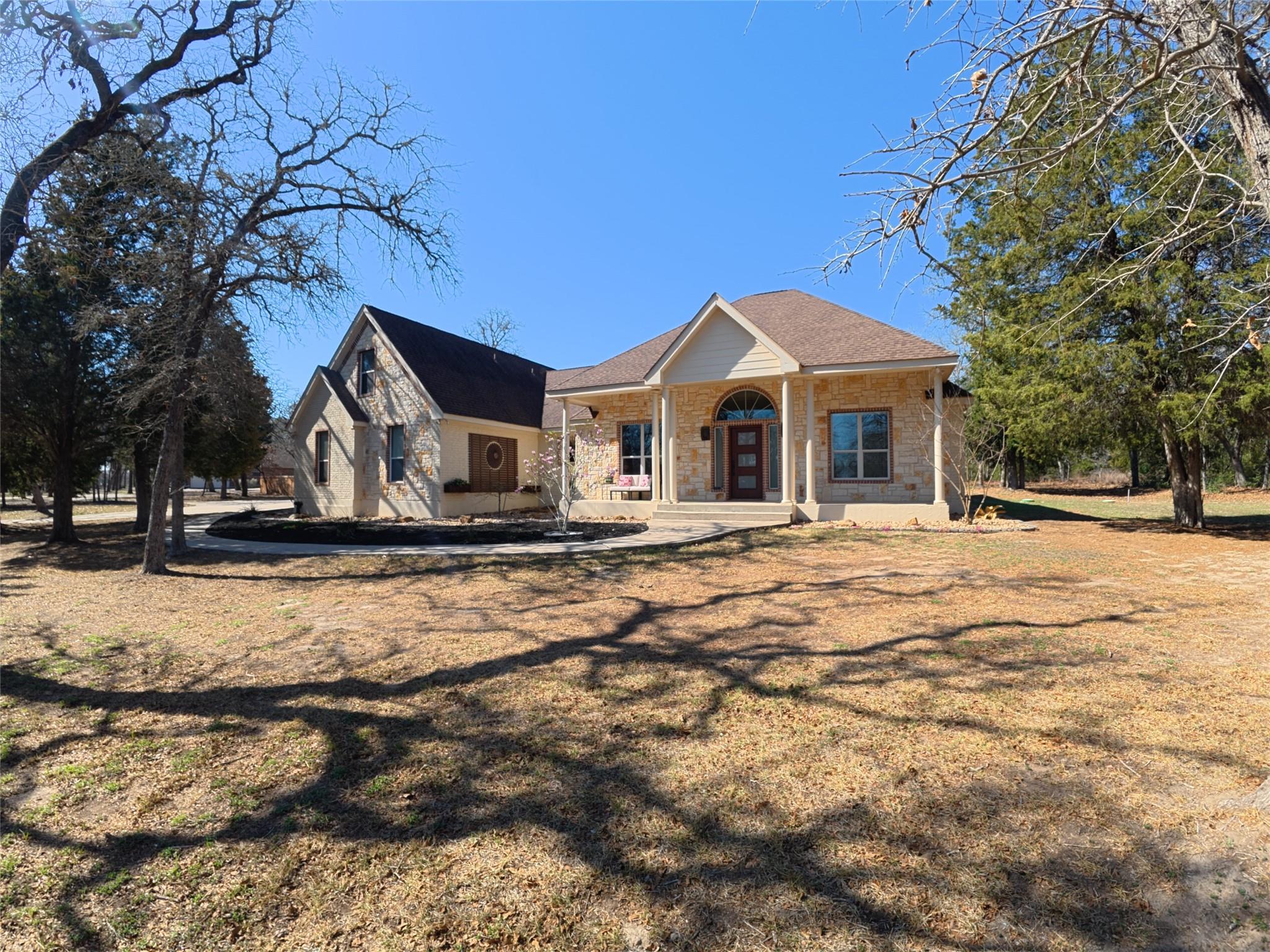 330 Arbors Circle Elgin TX 78621