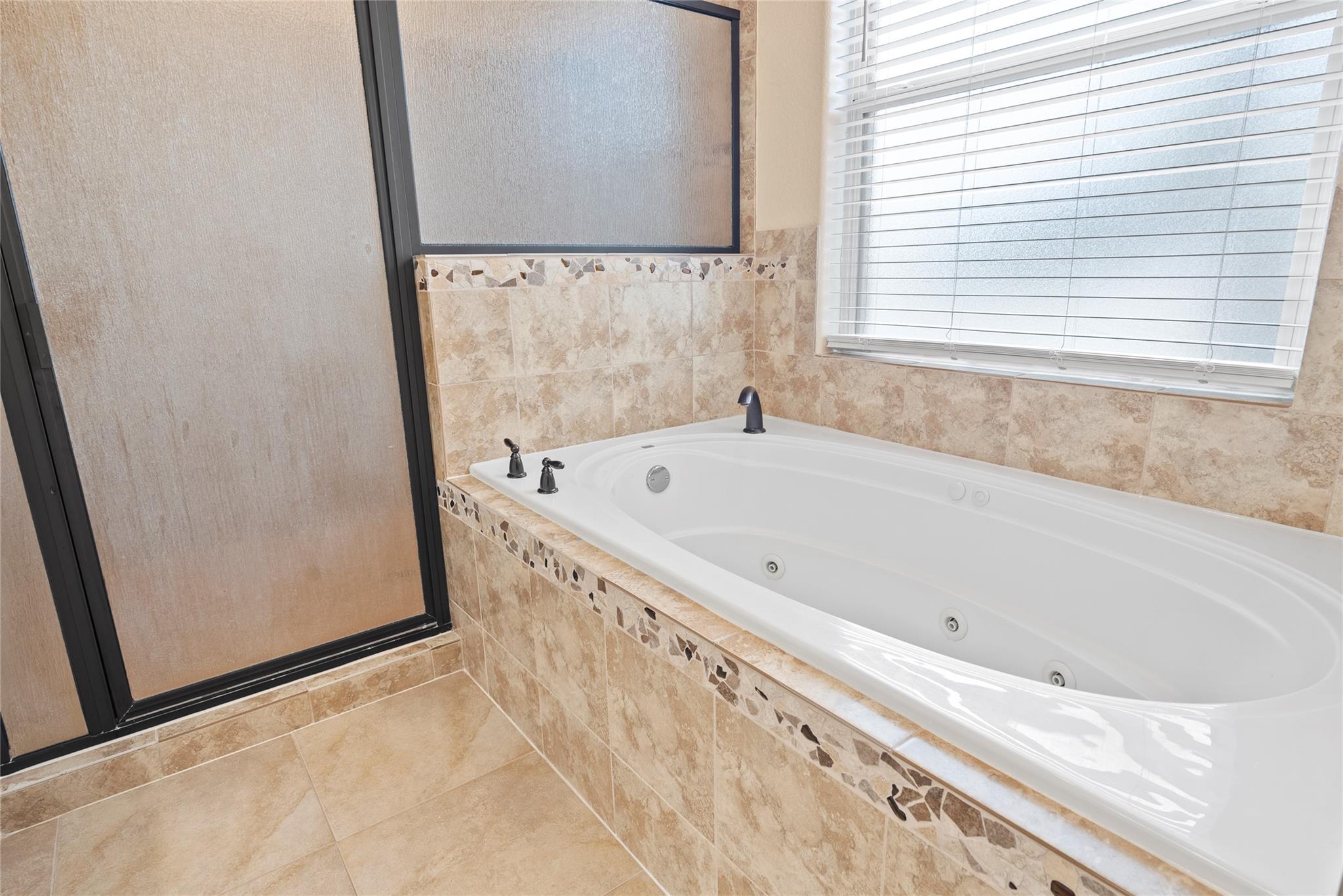 330 Arbors Circle Elgin TX 78621