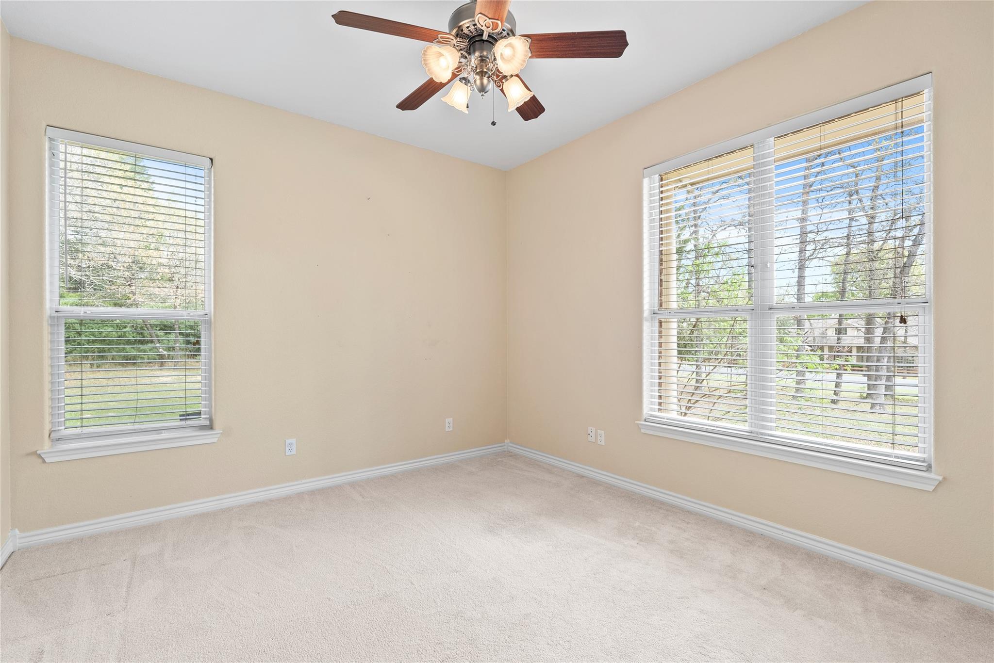 330 Arbors Circle Elgin TX 78621