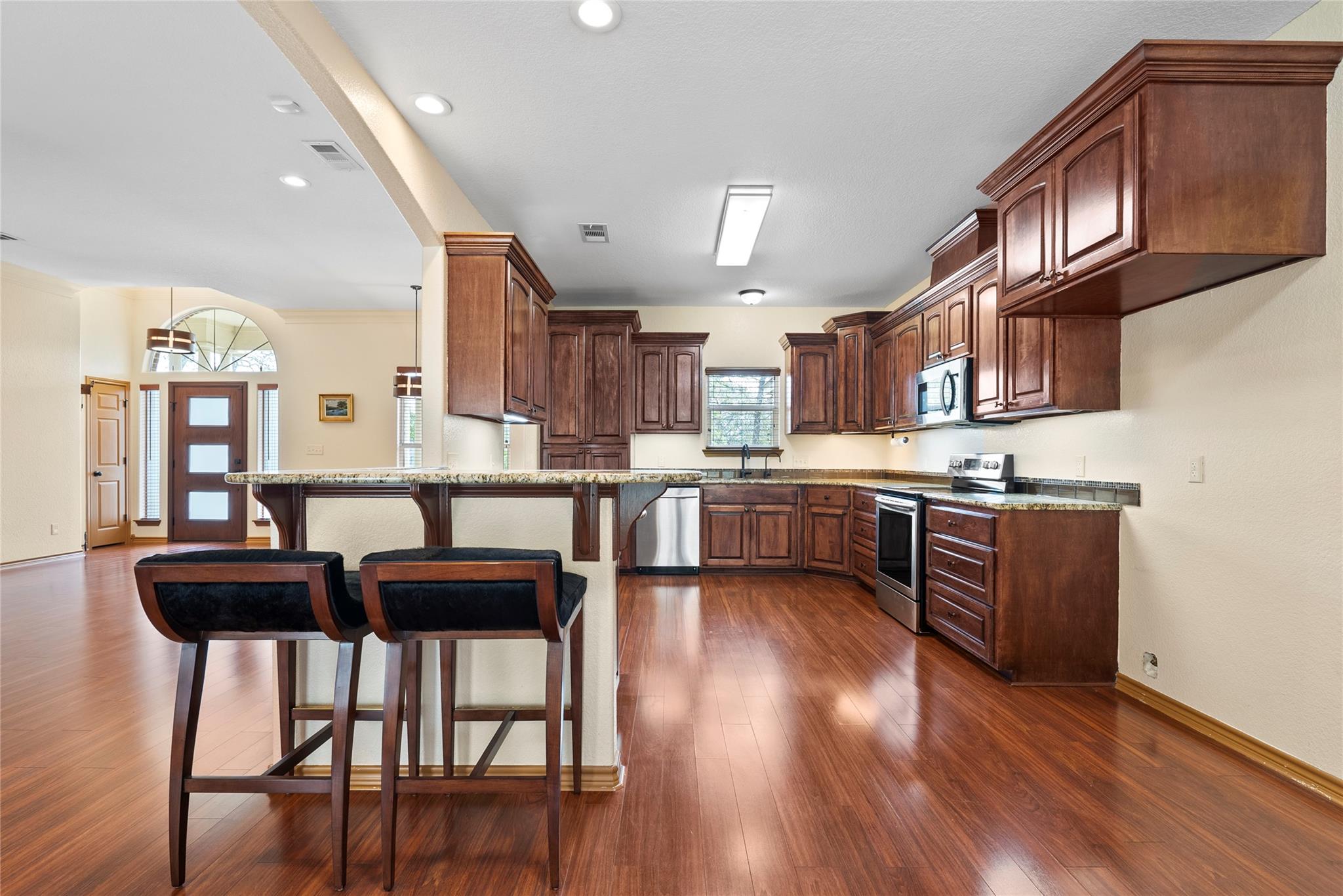 330 Arbors Circle Elgin TX 78621
