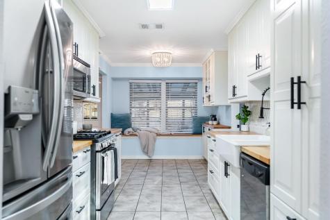 208 Woodmont Drive Georgetown TX 78628