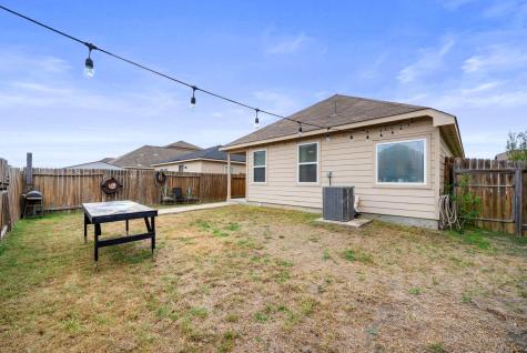 1617 Treeta Trail Kyle TX 78640