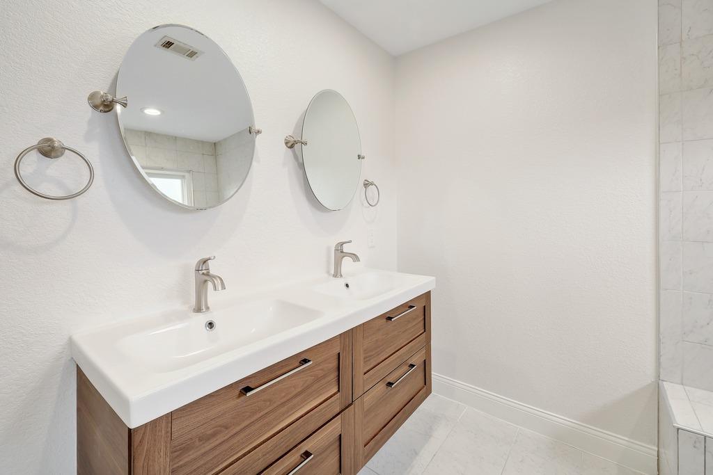 4605 Beechwood Hollow Austin TX 78731