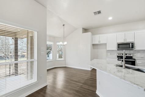 102 Bosque Drive Hutto TX 78634