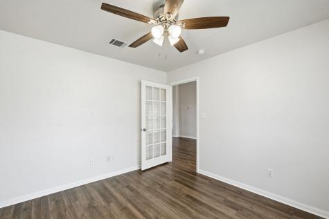 102 Bosque Drive Hutto TX 78634