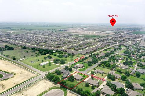 102 Bosque Drive Hutto TX 78634