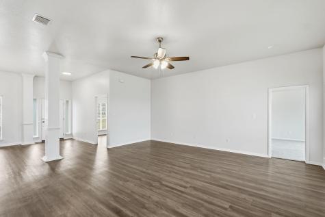 102 Bosque Drive Hutto TX 78634