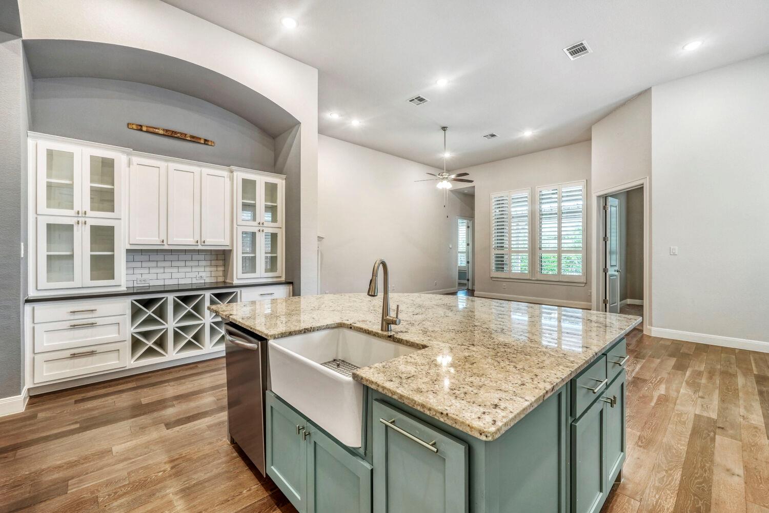 1401 Calago Cove Leander TX 78641