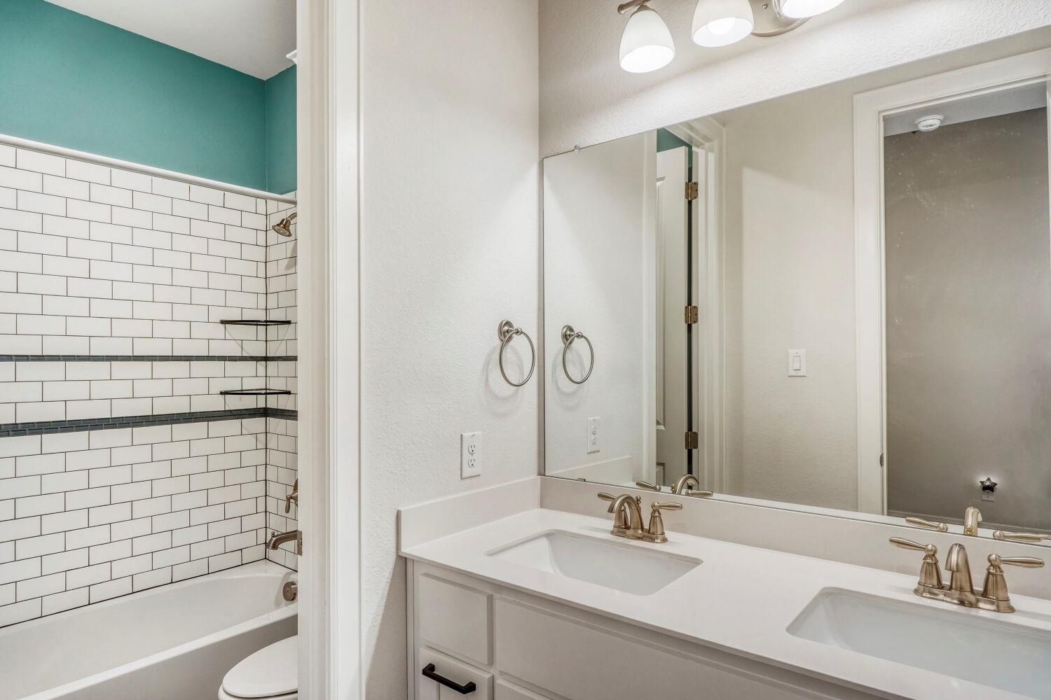 1401 Calago Cove Leander TX 78641