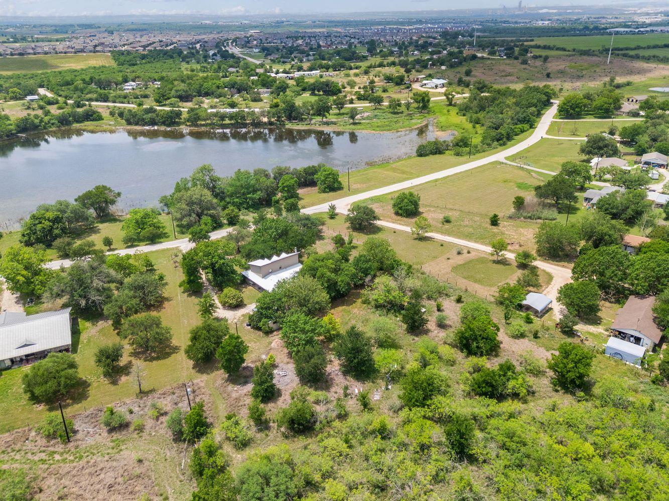 907 Horace Howard Drive San Marcos TX 78666
