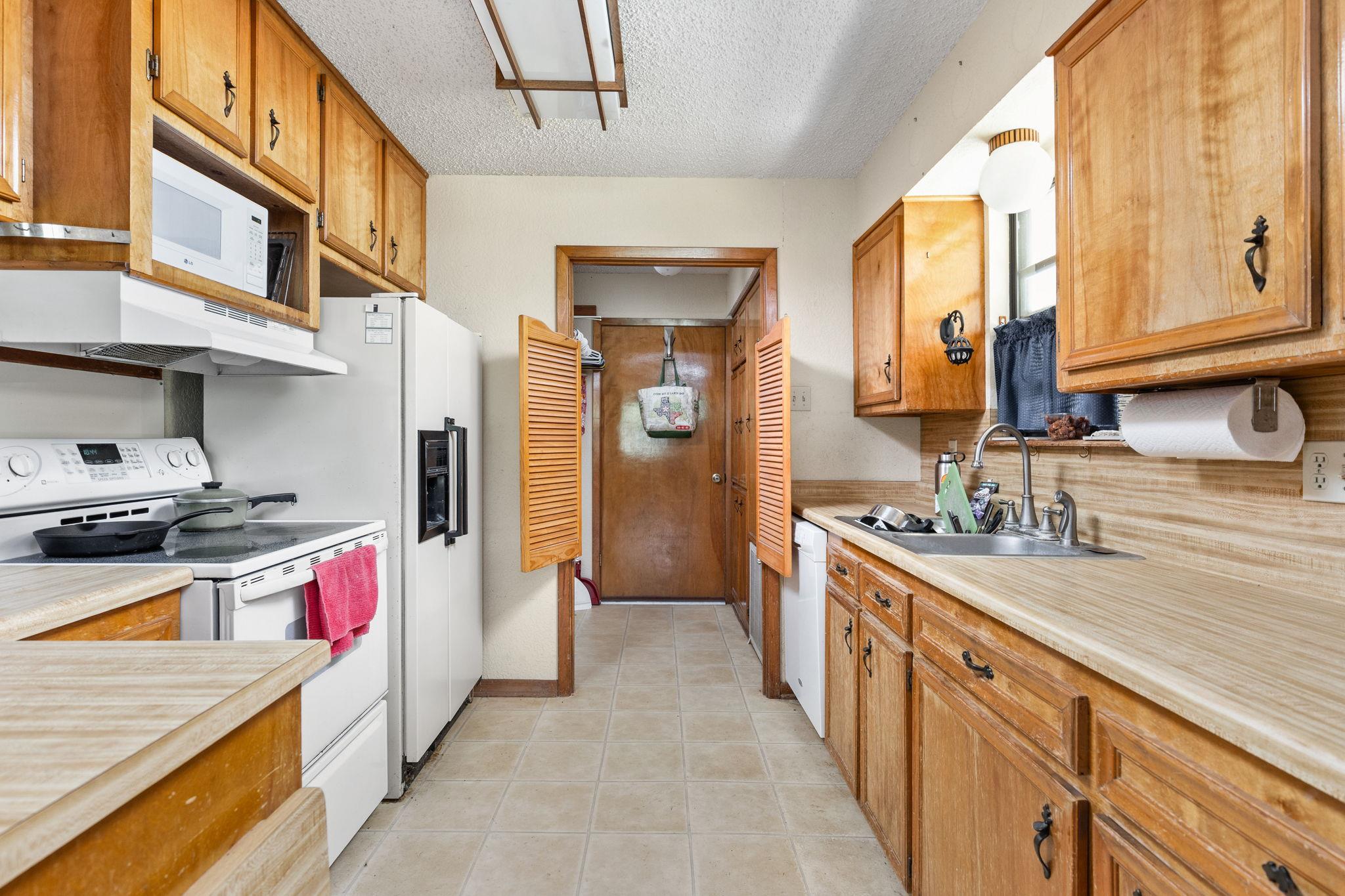 907 Horace Howard Drive San Marcos TX 78666