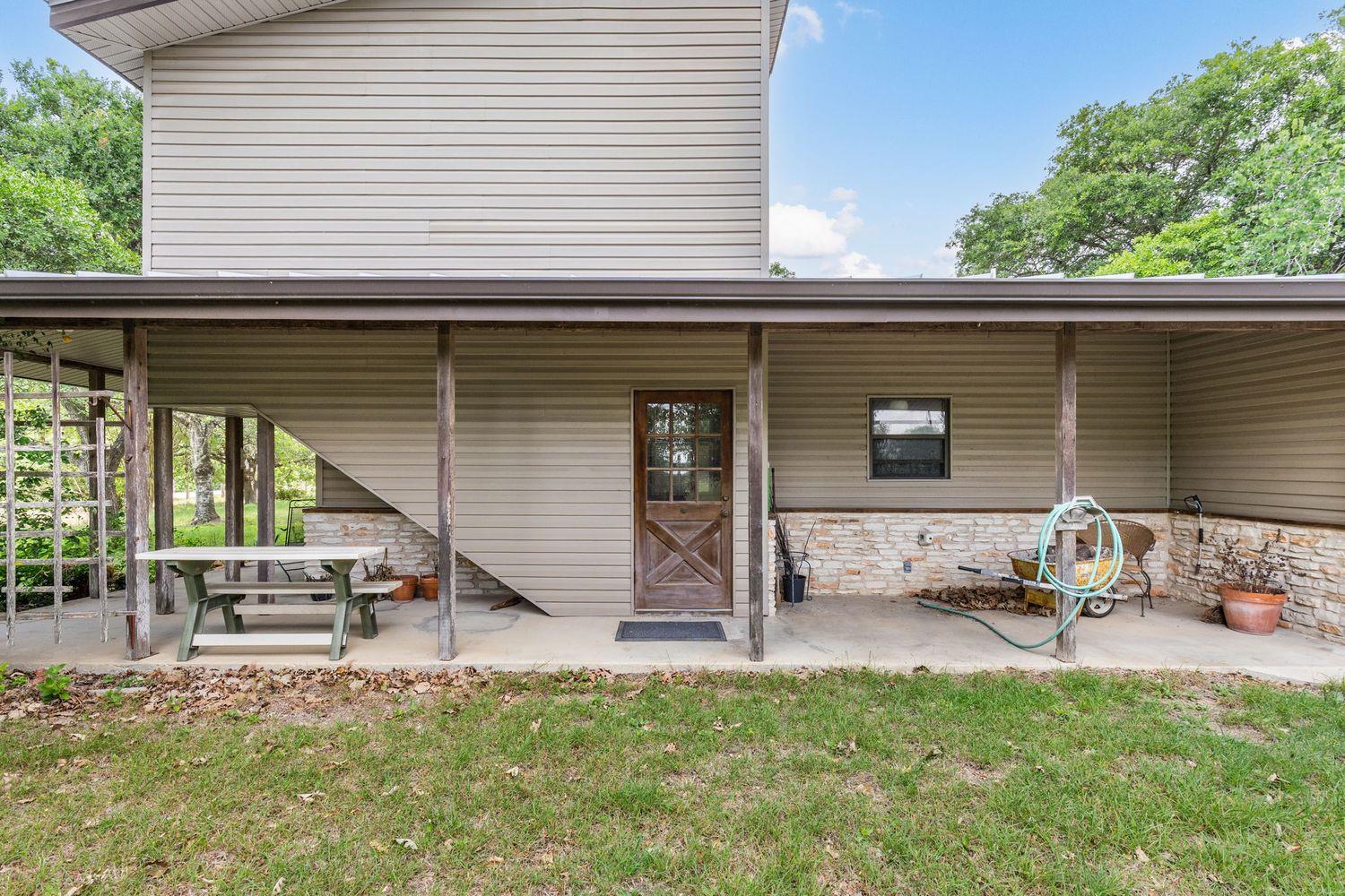 907 Horace Howard Drive San Marcos TX 78666