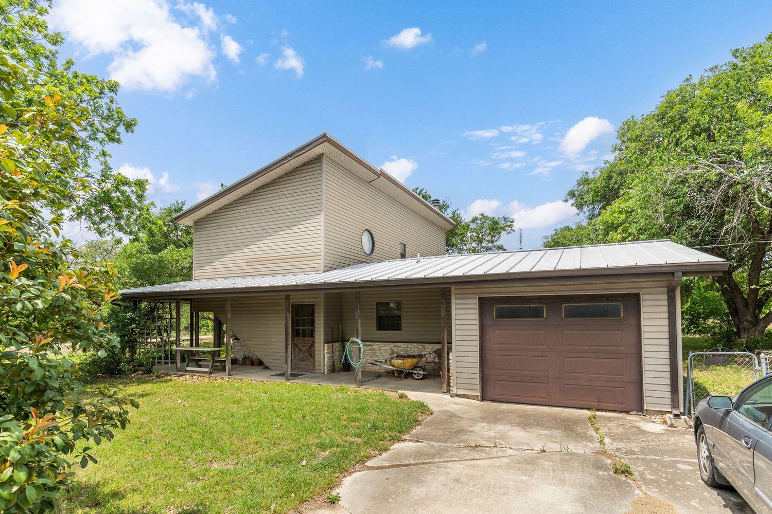 907 Horace Howard Drive San Marcos TX 78666