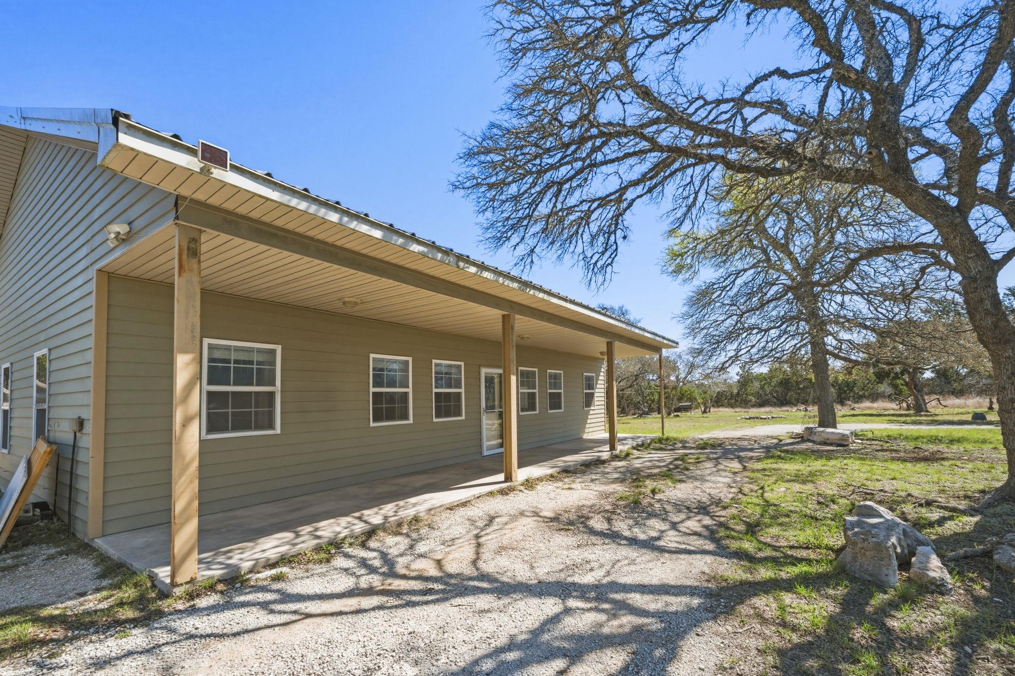 1301 Altwein Road Blanco TX 78606