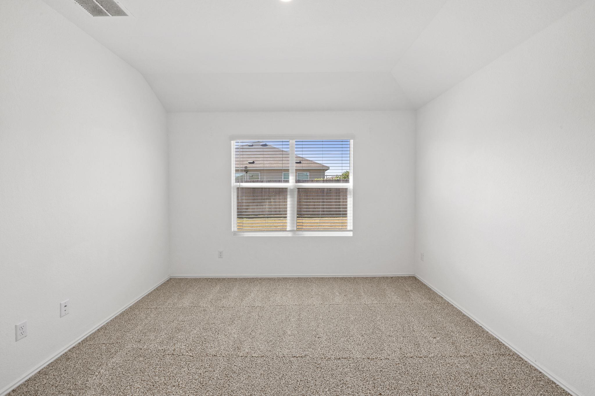 110 Madrid Kyle TX 78640