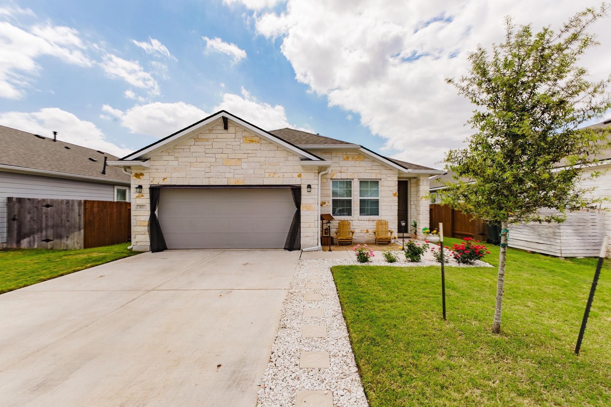 307 Watercourse Way Bastrop TX 78602