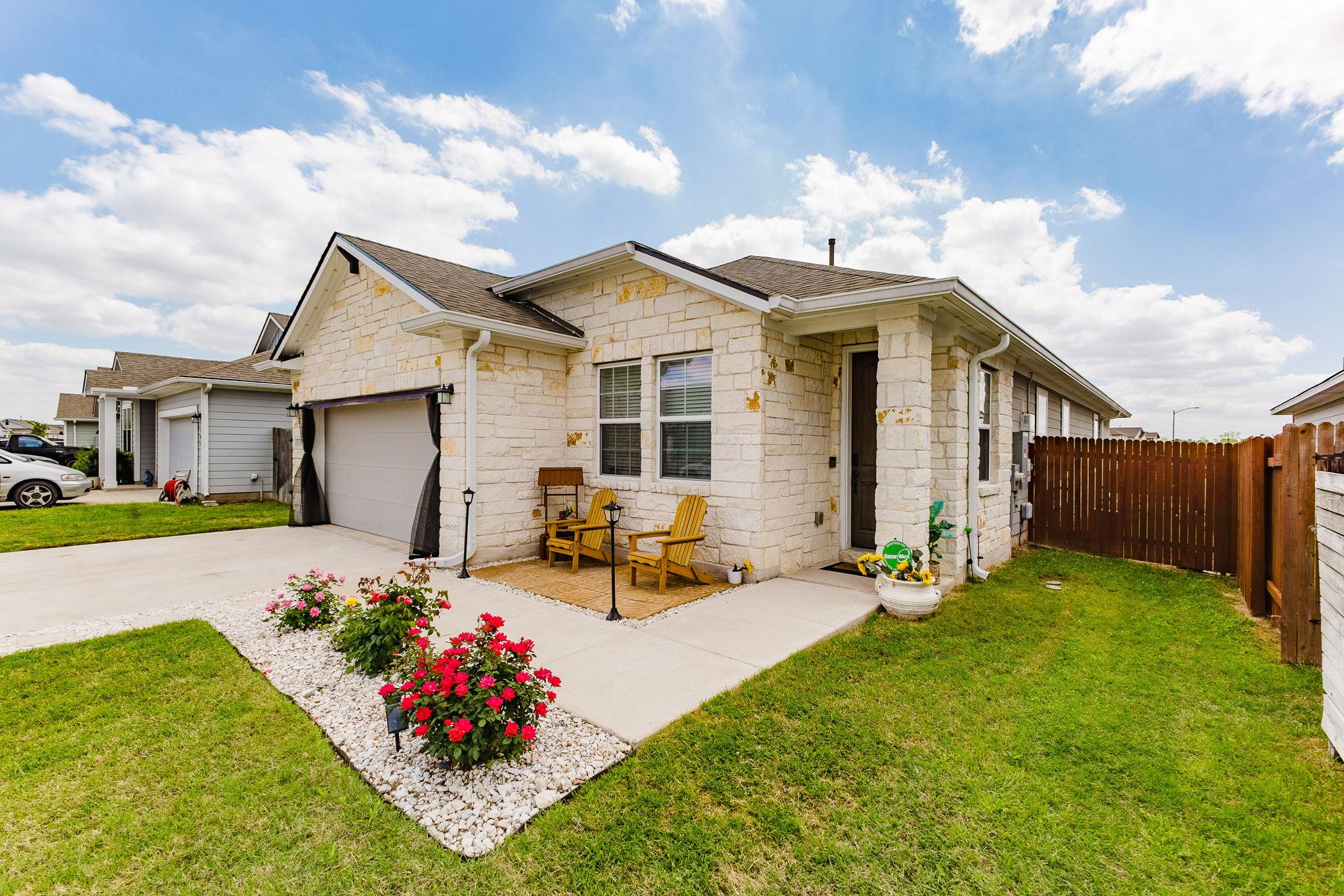 307 Watercourse Way Bastrop TX 78602