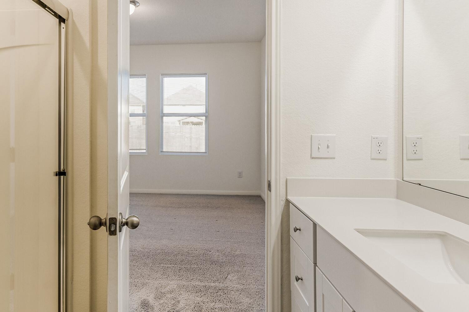 402 Gemsbok Road Hutto TX 78634