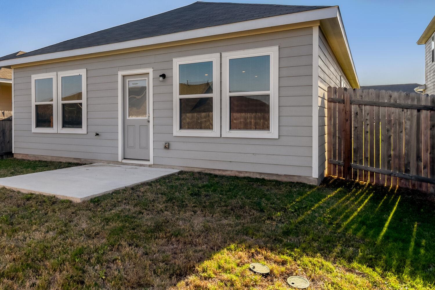402 Gemsbok Road Hutto TX 78634