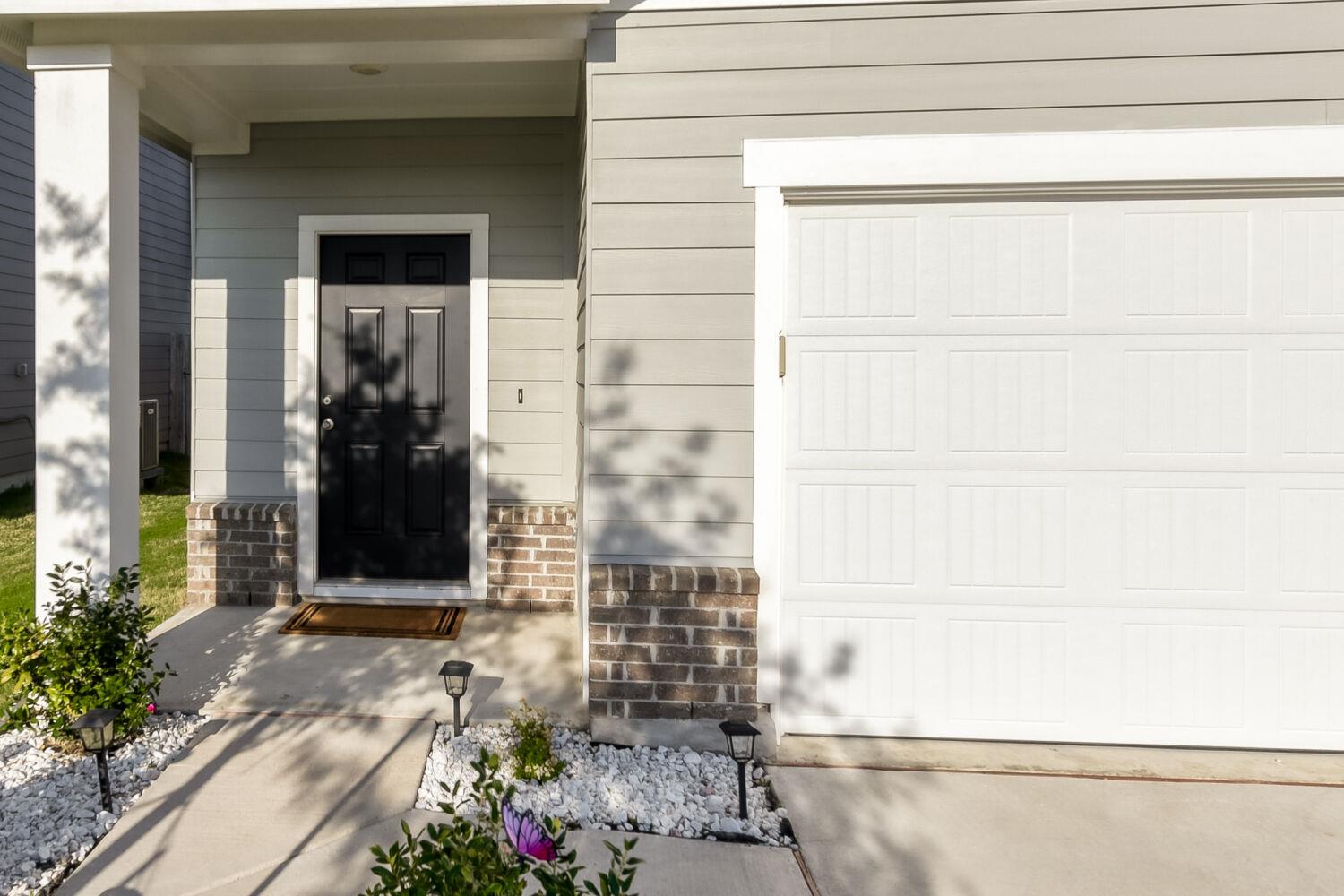 402 Gemsbok Road Hutto TX 78634