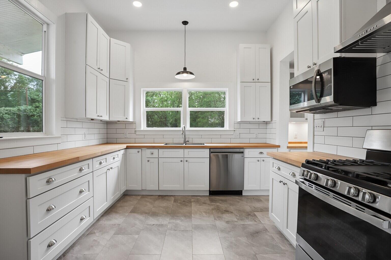 306 Rivers Street Smithville TX 78957