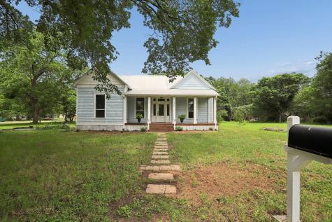 306 Rivers Street Smithville TX 78957