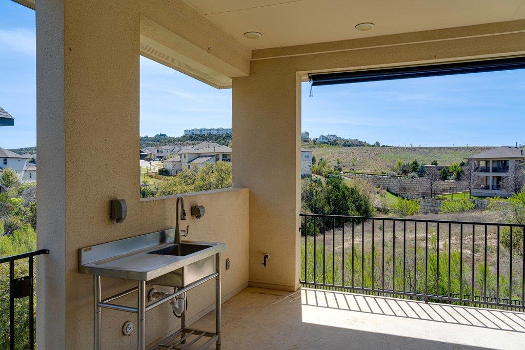 207 Sumalt Gap Way Austin TX 78738