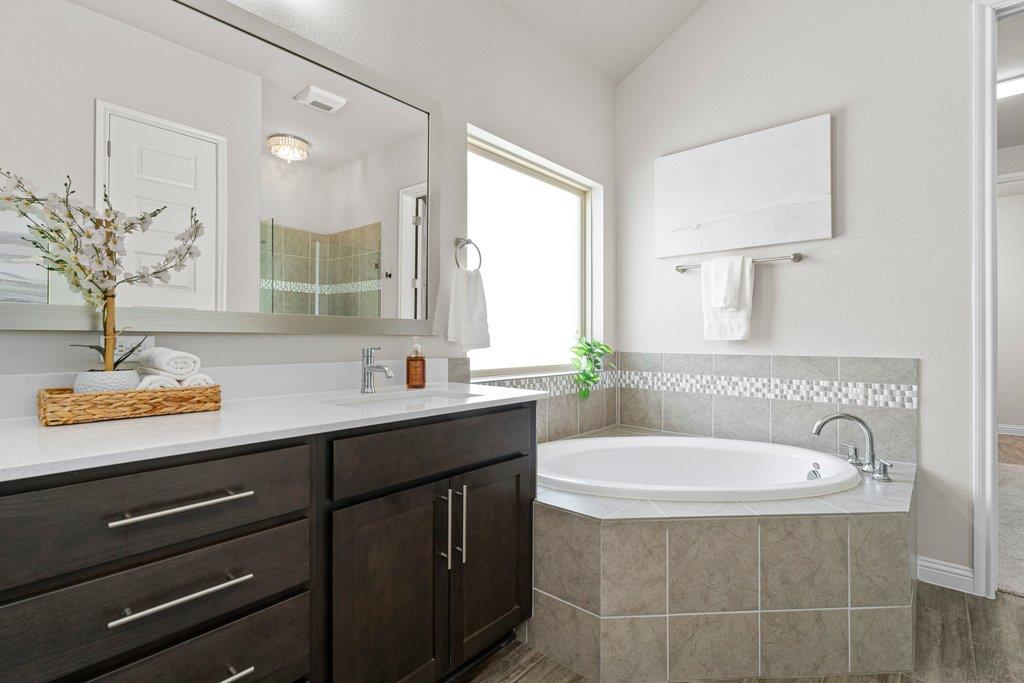 207 Sumalt Gap Way Austin TX 78738