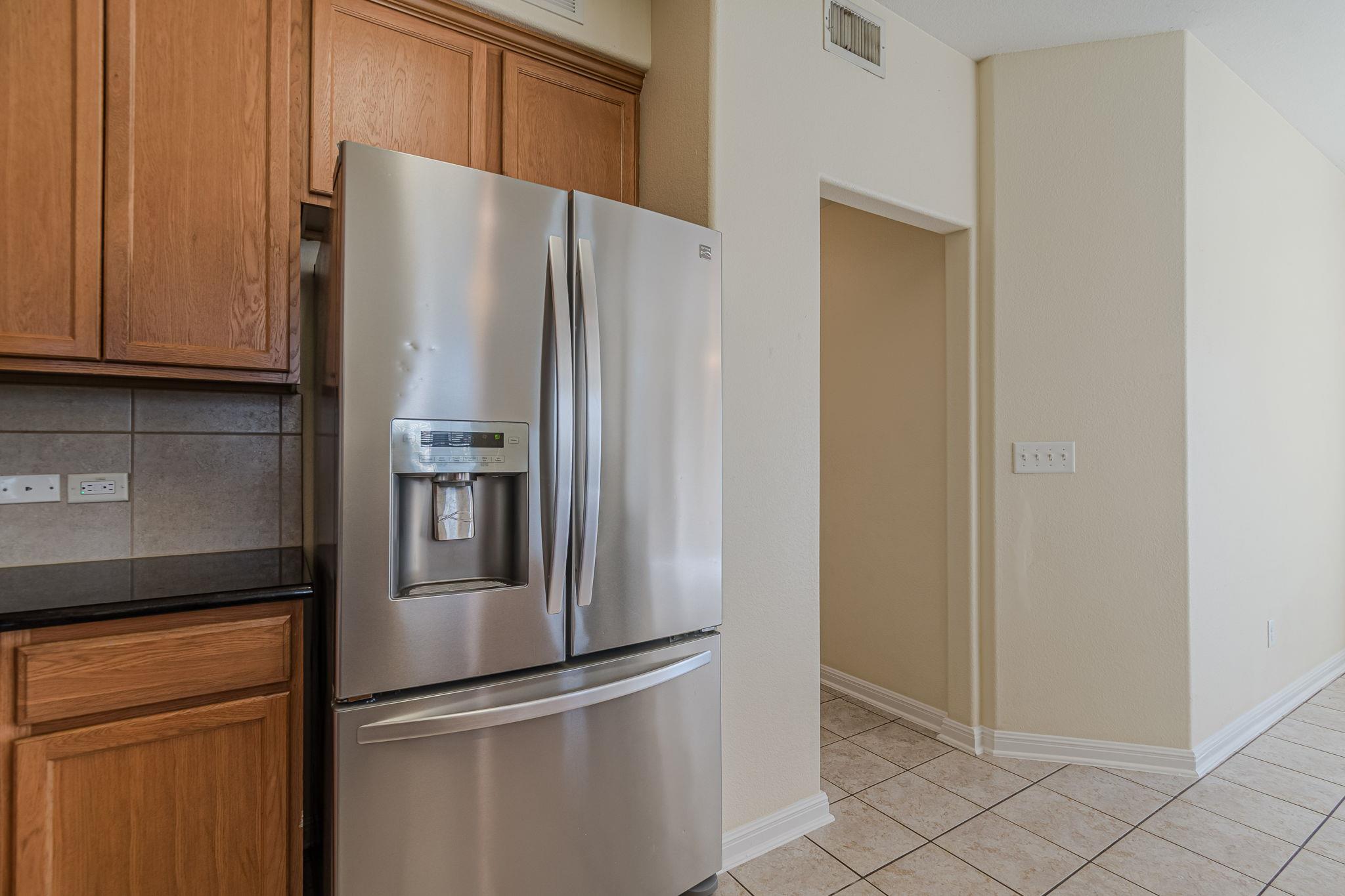 1612 Sanders Kyle TX 78640