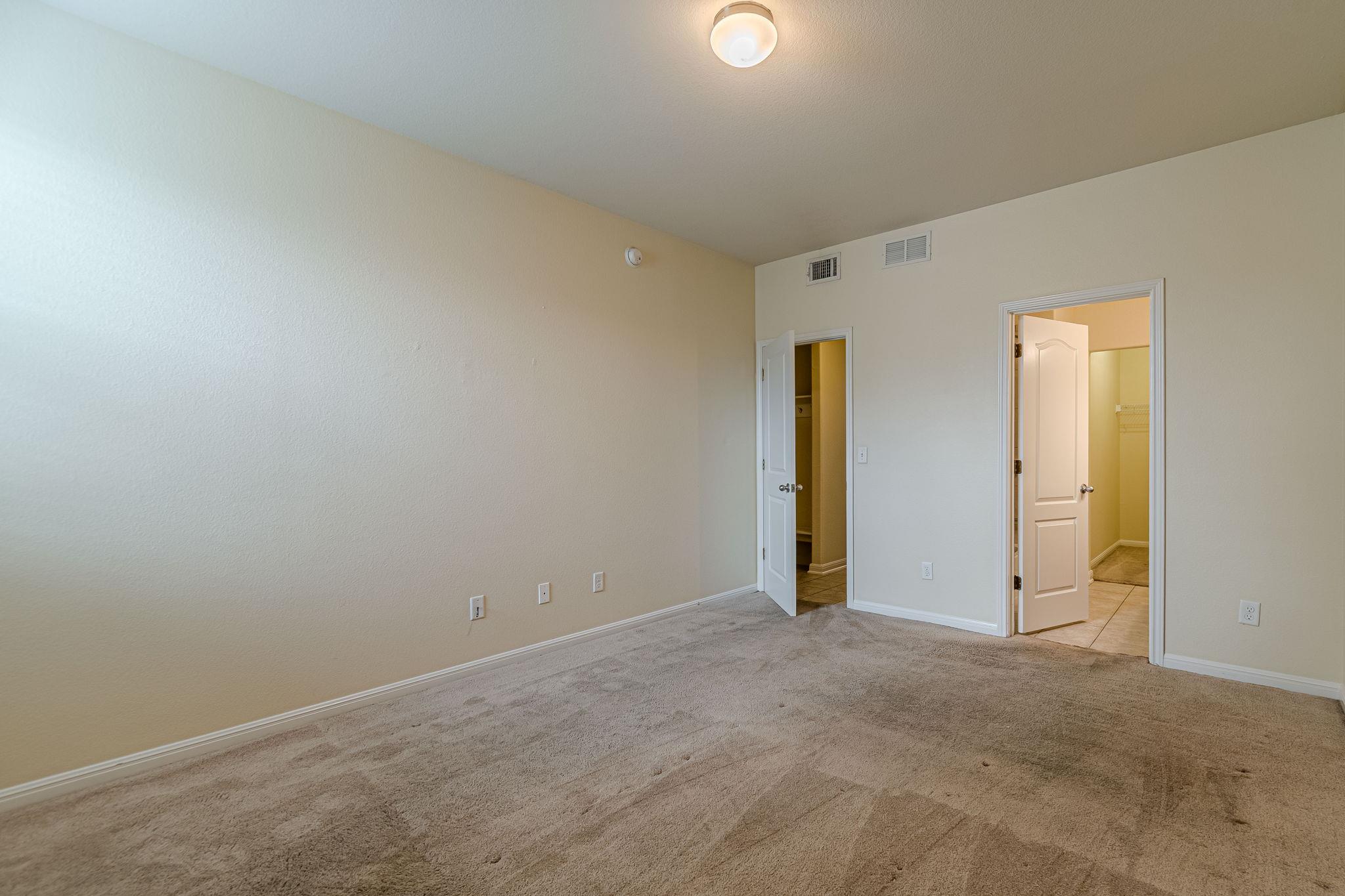 1612 Sanders Kyle TX 78640