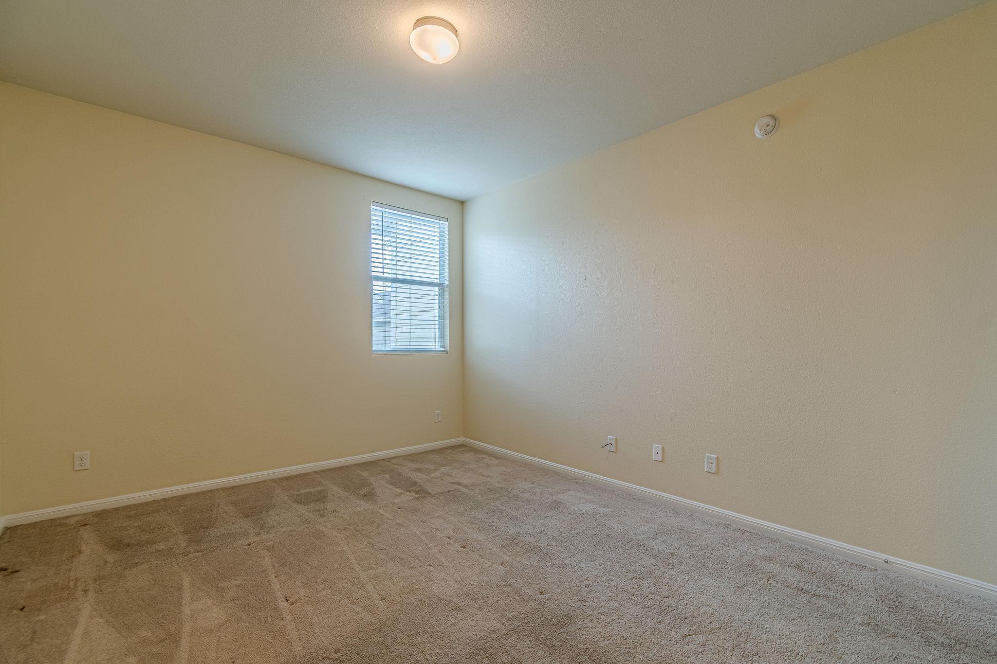 1612 Sanders Kyle TX 78640