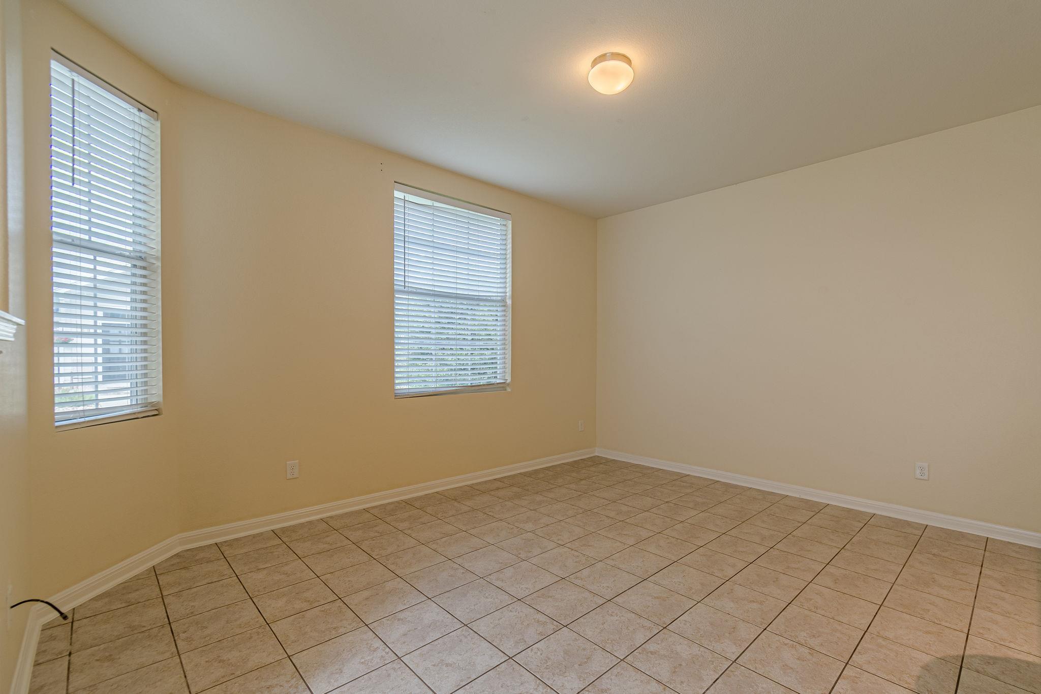 1612 Sanders Kyle TX 78640