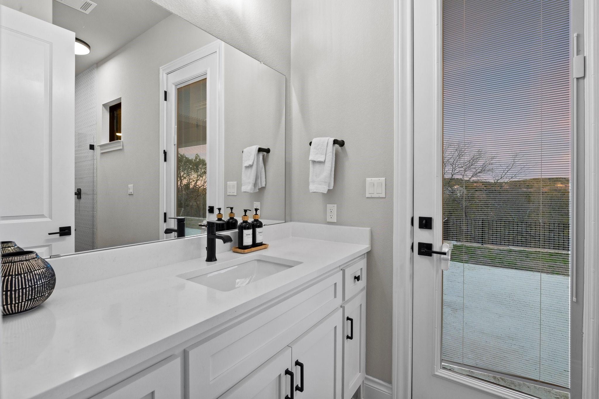 18724 Expedition Trail Lago Vista TX 78645