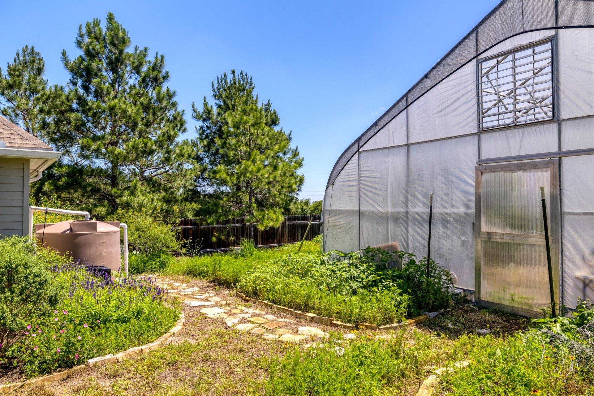 258 County Road Bastrop TX 78602