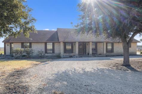 19919 Fm 973 Road N Coupland TX 78615