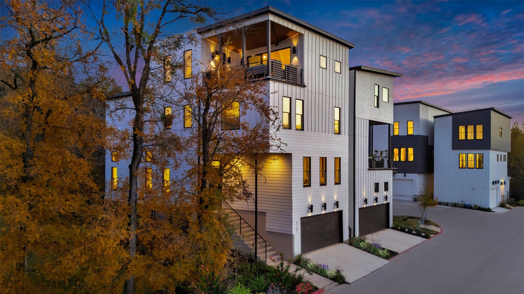 2707 Salek View Austin TX 78741