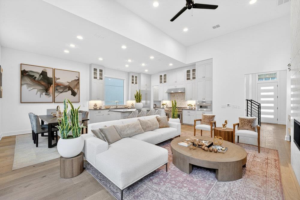 2707 Salek View Austin TX 78741