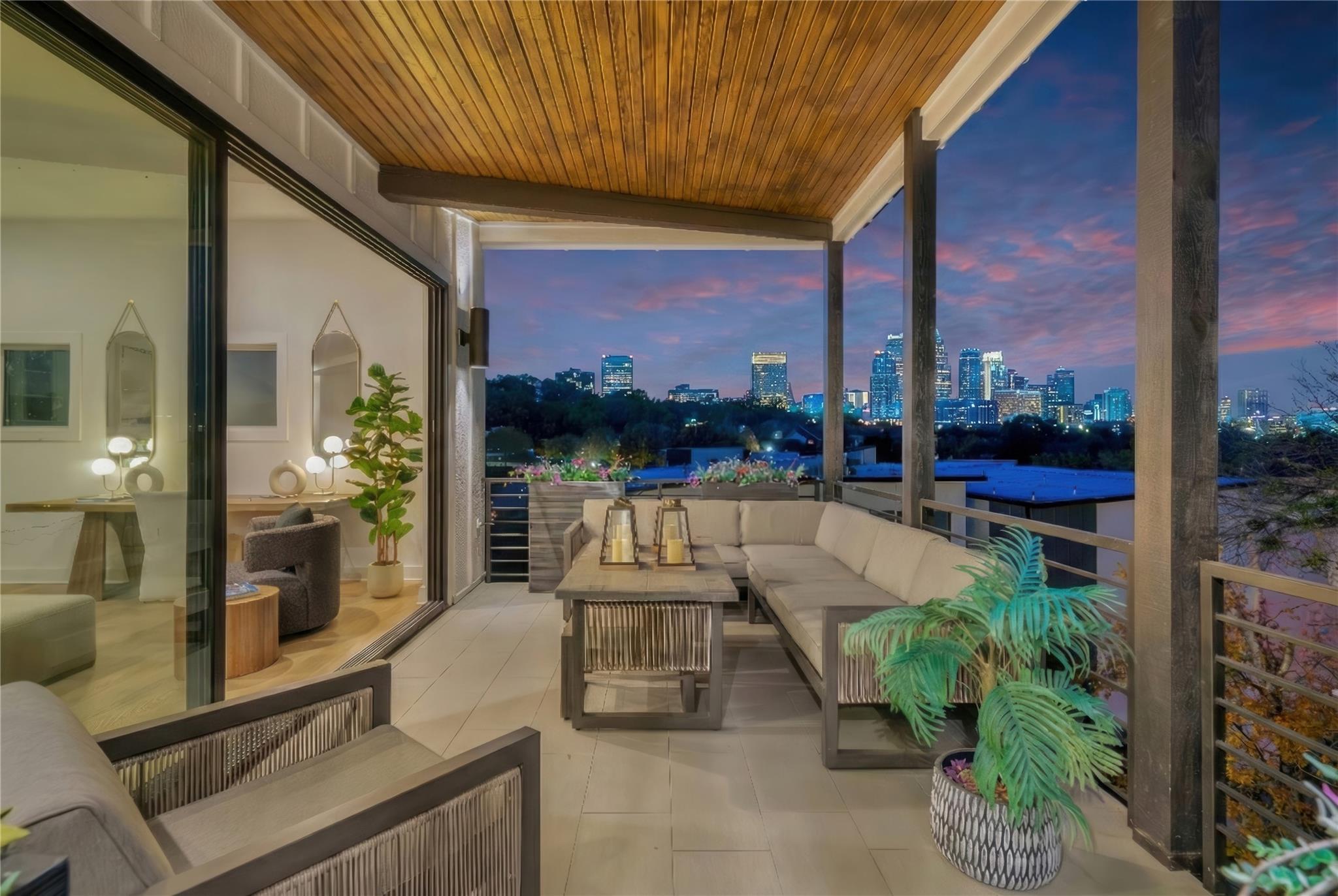 2707 Salek View Austin TX 78741