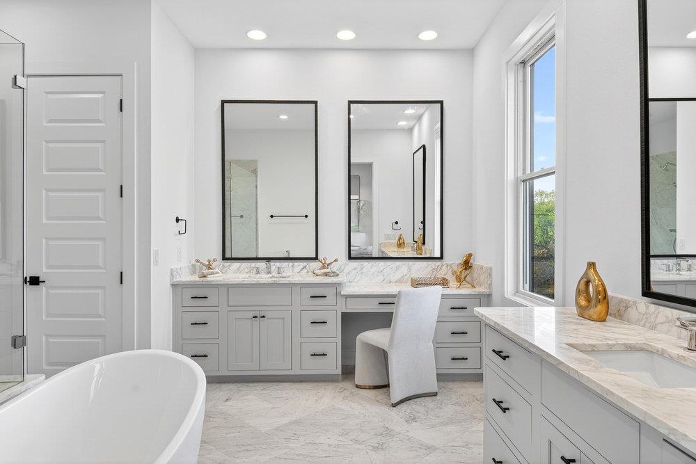2707 Salek View Austin TX 78741