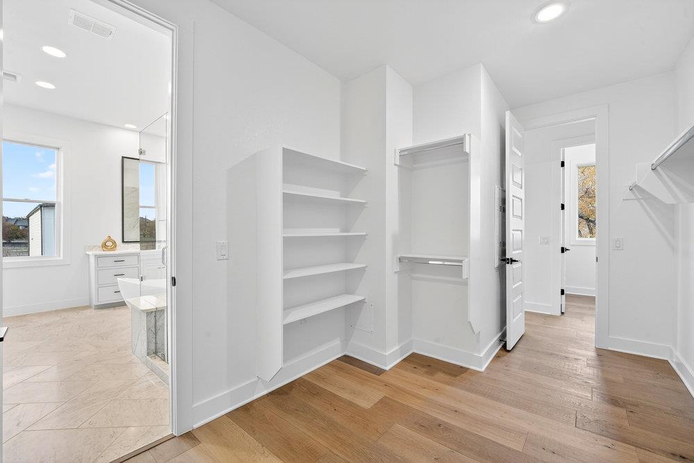 2707 Salek View Austin TX 78741