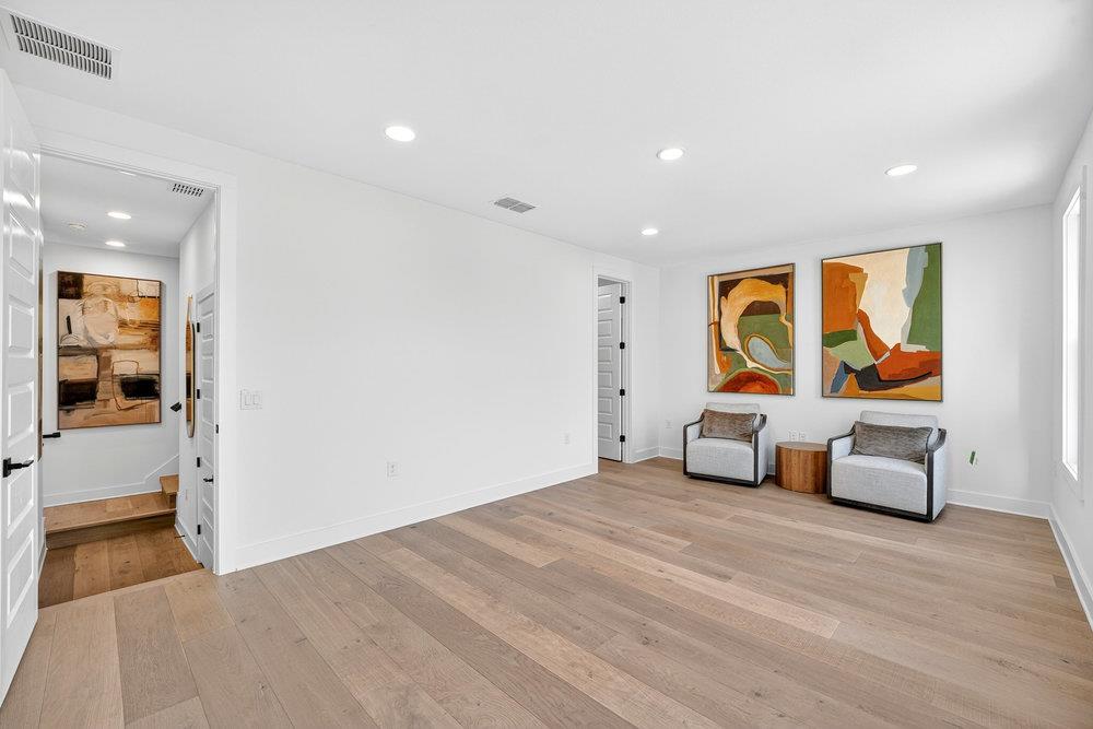 2707 Salek View Austin TX 78741