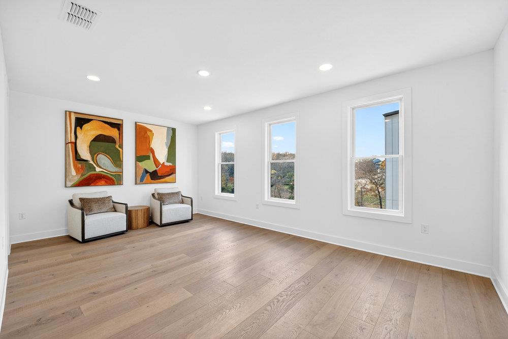 2707 Salek View Austin TX 78741