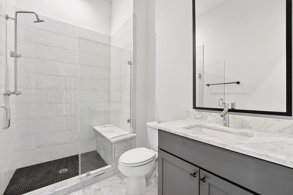 2707 Salek View Austin TX 78741