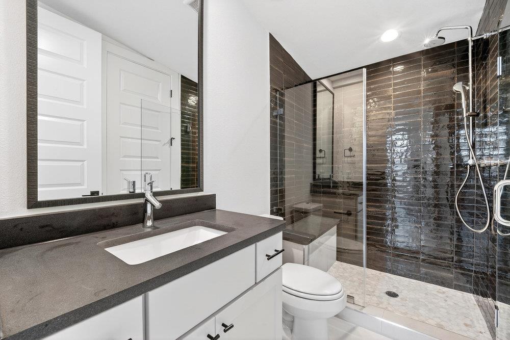 2707 Salek View Austin TX 78741