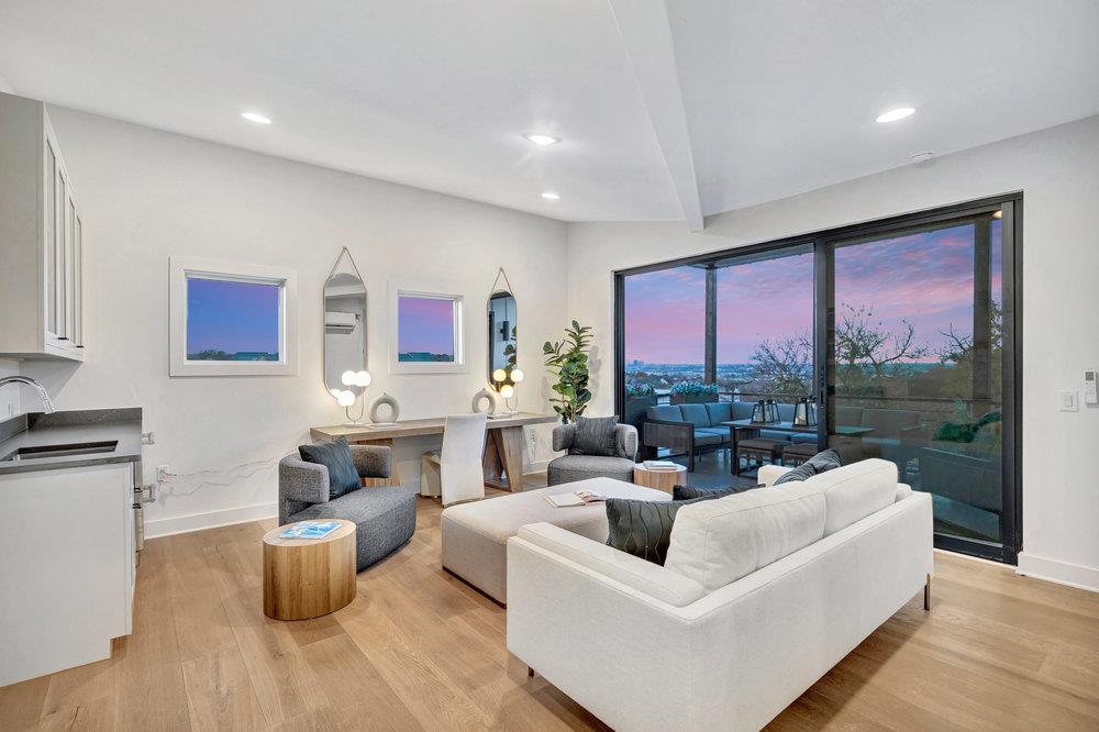 2707 Salek View Austin TX 78741
