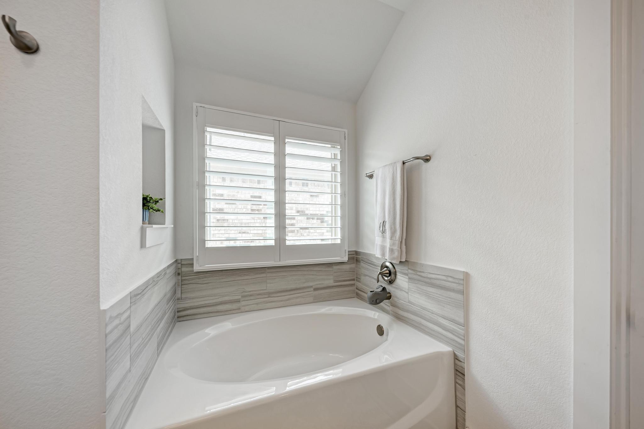 548 Elm Green Street Hutto TX 78634