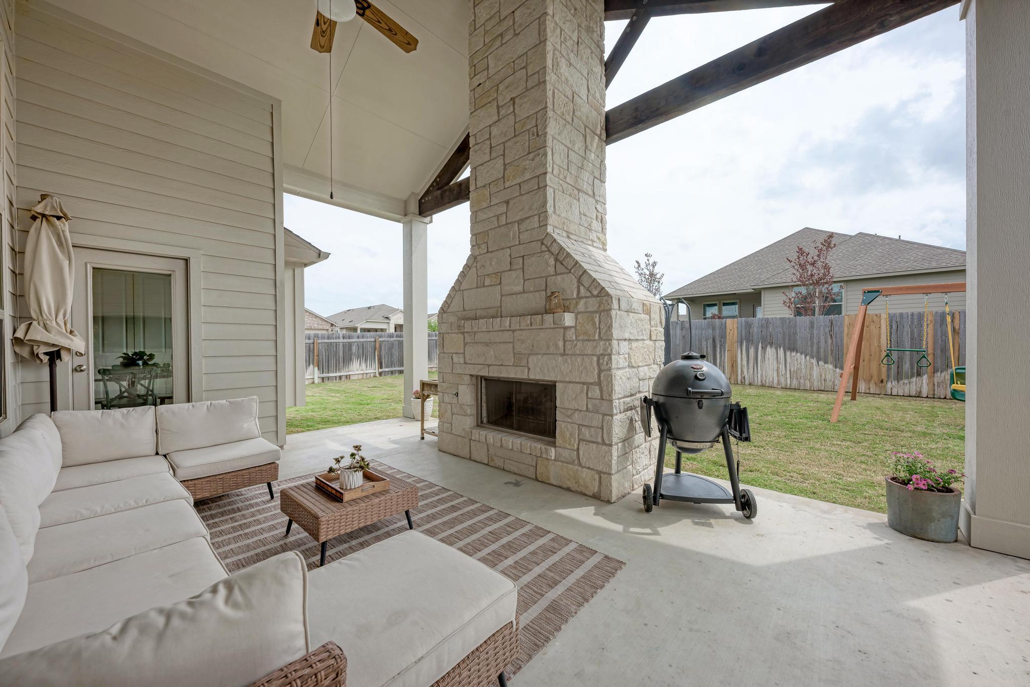 548 Elm Green Street Hutto TX 78634