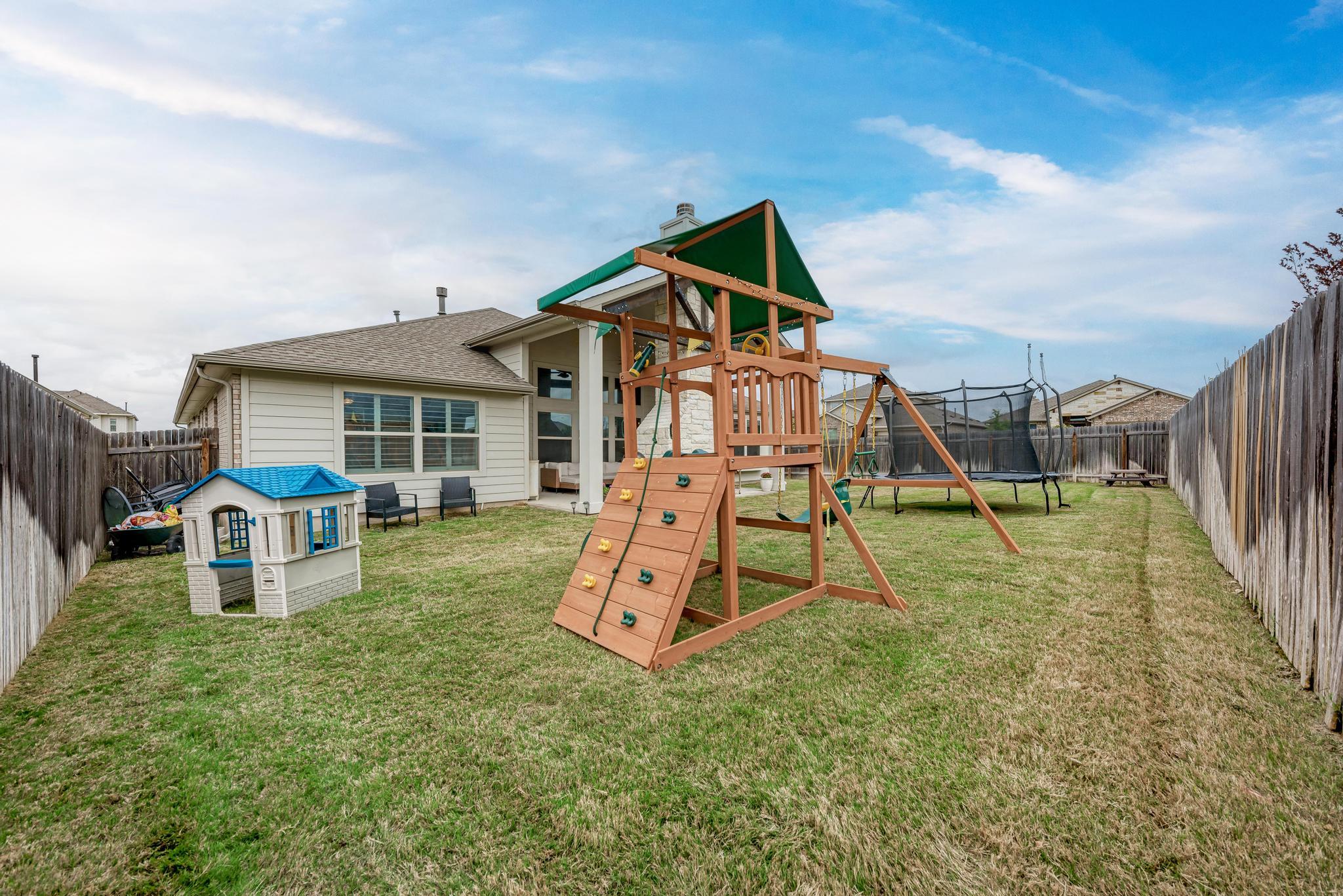 548 Elm Green Street Hutto TX 78634