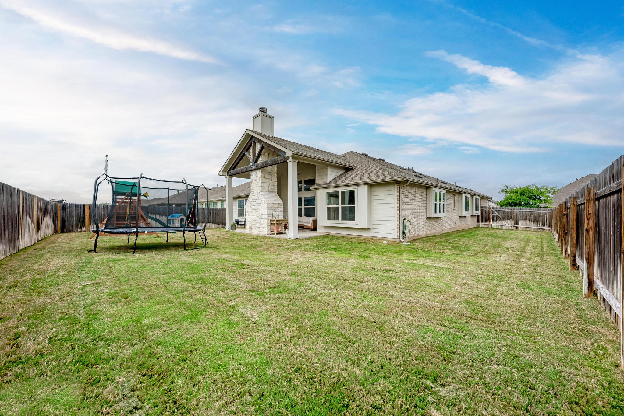 548 Elm Green Street Hutto TX 78634