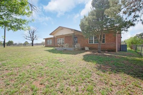 112 Frazier Street Tow TX 78672